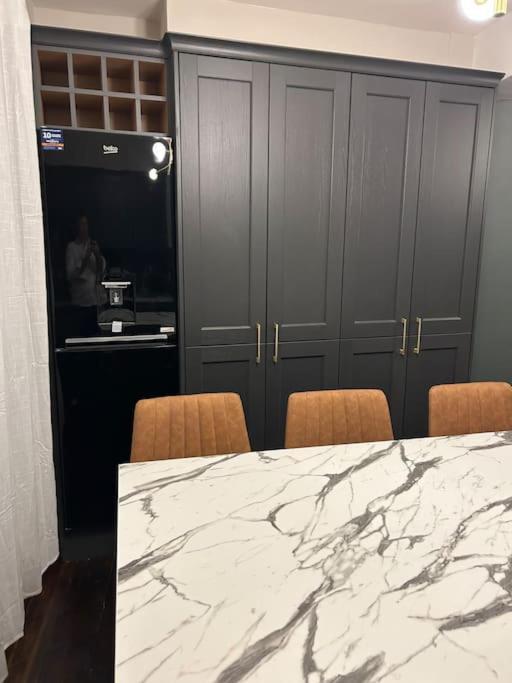 Appartamento Patrick Street Townhouse Cork Esterno foto