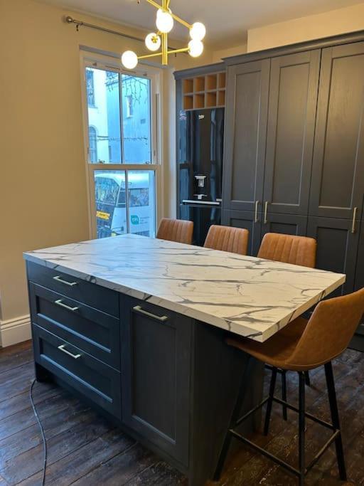 Appartamento Patrick Street Townhouse Cork Esterno foto